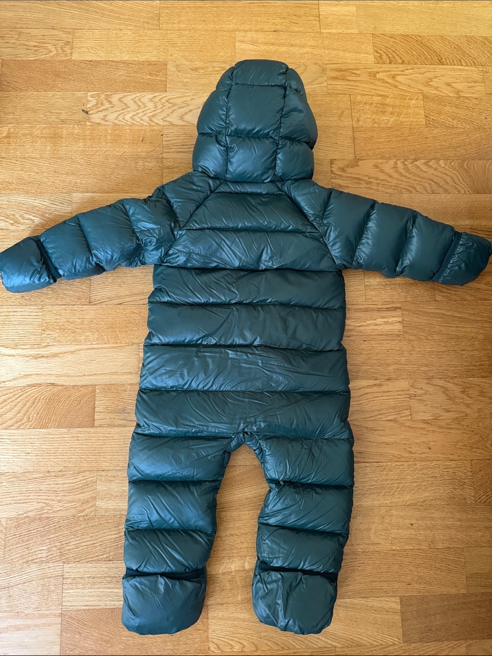 12-18 month Patagonia green Snow Bunting LIKE NEW - Picture 3 of 4